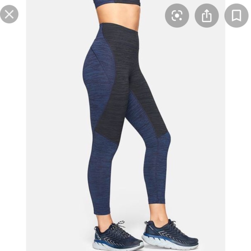Outdoor Voices - Two tone warm up leggings - Small